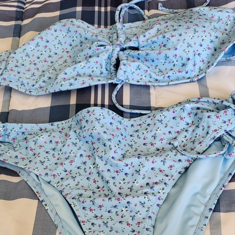 Swim suit